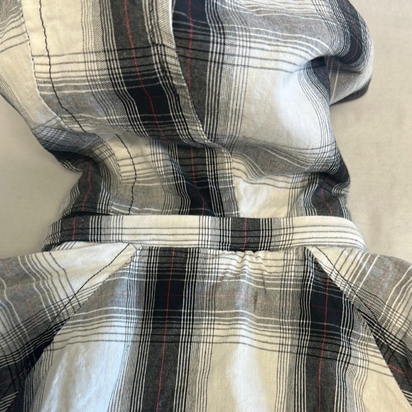 Hurley Black and White Plaid Hoodie Sweatshirt - Picture 8 of 8